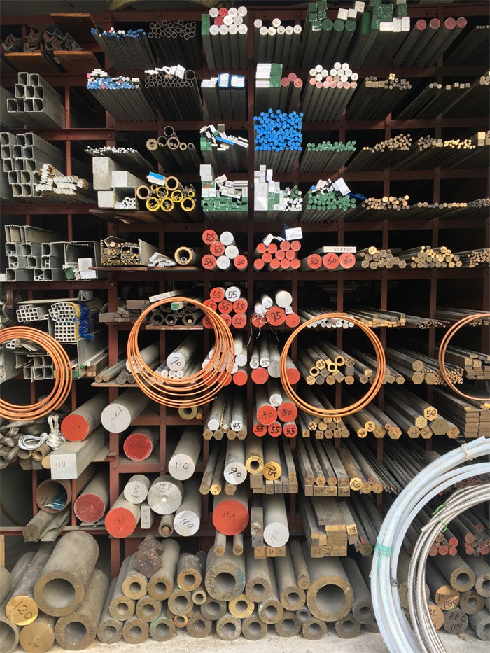 Compra en nuestro almacén de acero para herramientas